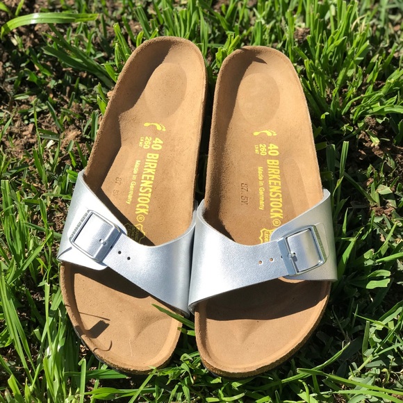 Birkenstock Shoes - 🍁🍂Birkenstock Madrid Silver Women’s Sz 40🍁🍂